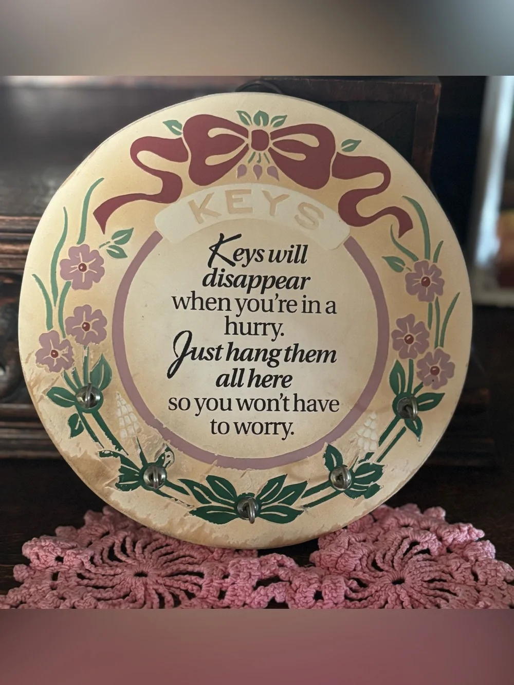 Decorative Floral Keys Wall 5 Hook Rack in Cream and Mauve